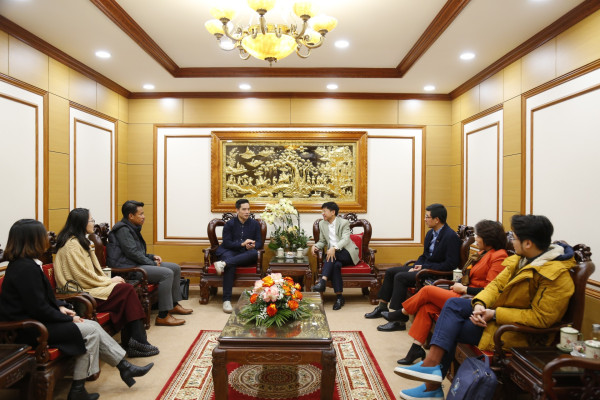 Meta và Trường Đại học Khoa học Xã hội và Nhân văn tăng cường hợp tác nâng cao năng lực số cho sinh viên